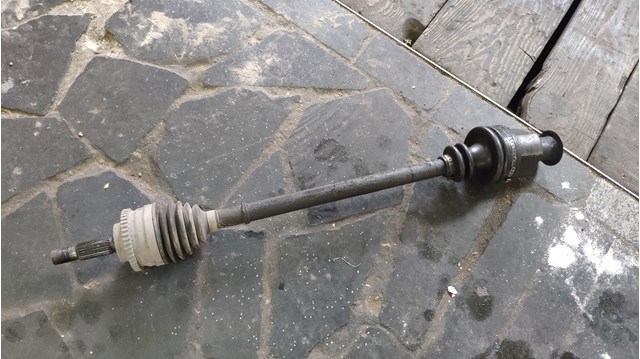 8200571878 RENAULT Árbol de transmisión delantero derecho  en stock Córdoba