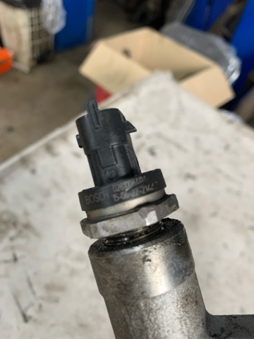 314012F600 HYUNDAI Sensor de presión de combustible  disponible Alicante