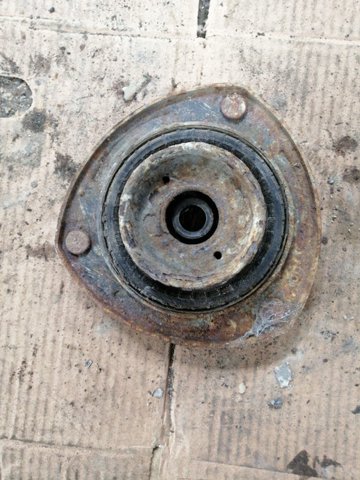 546102B100 HYUNDAI Soporte amortiguador delantero  comprar en Lleida