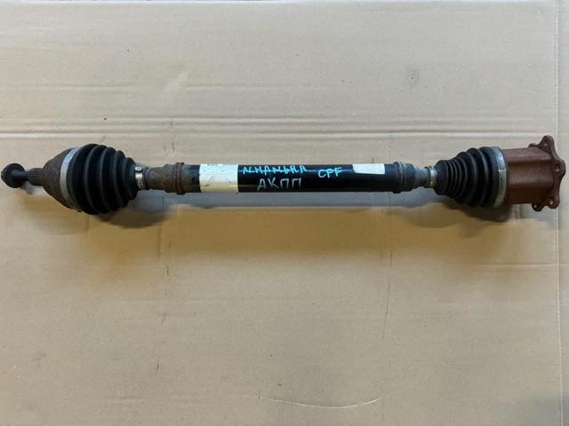 VAG 7N0407764R Árbol de transmisión delantero derecho  en stock Terrassa