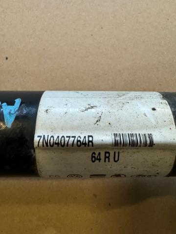 7N0407764R VAG Árbol de transmisión delantero derecho  disponible Ourense