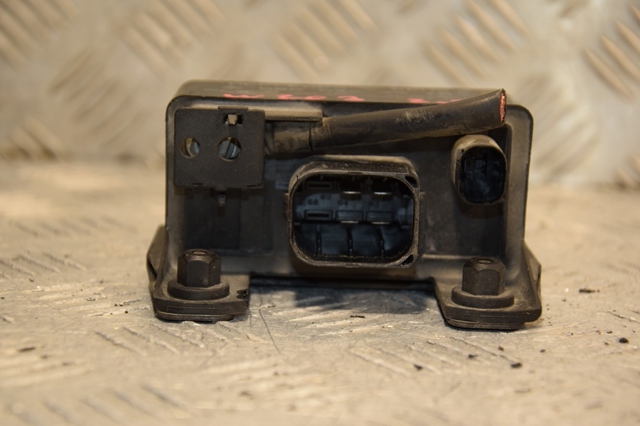 MERCEDES A0005453516 Relé de los calentadores comprar Barcelona