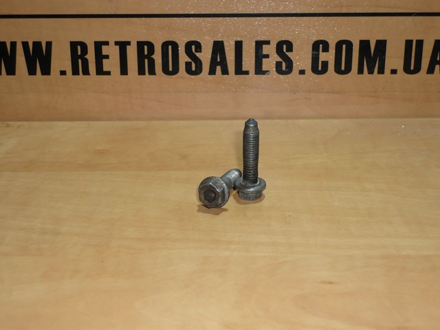 N90735603 Tornnillo, cárter del motor  en stock Castellón