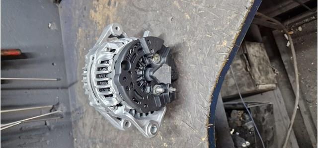 BOSCH 0124415002 Alternador  disponible España