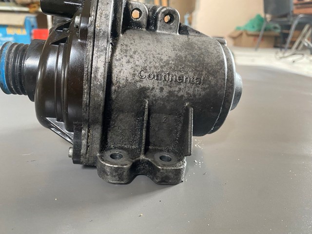 BMW 11517588885 Bomba de agua comprar Barcelona