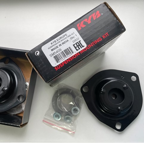 SM5409 KAYABA Soporte amortiguador delantero  en stock Huelva