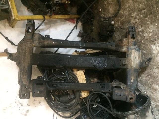 A9063304506 MERCEDES Subchasis delantero soporte motor  disponible Ourense