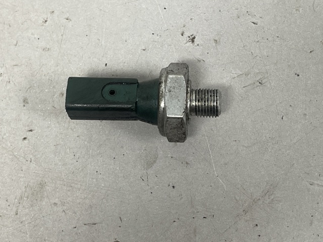 03C919081 VAG Sensor de presión de aceite comprar Bilbao