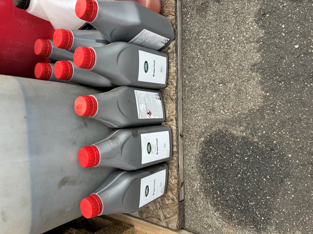 LR052653 Líquido de frenos  disponible Utrera