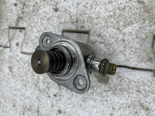 06H127025Q VAG Bomba inyectora comprar Madrid