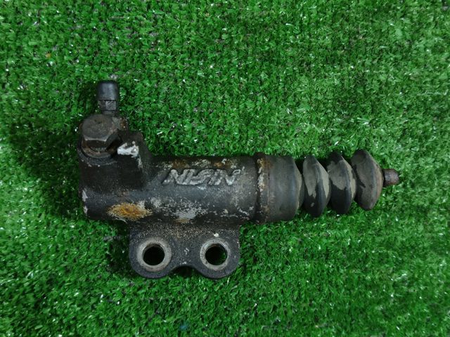 MR980832 MITSUBISHI Bombin de embrague comprar Madrid