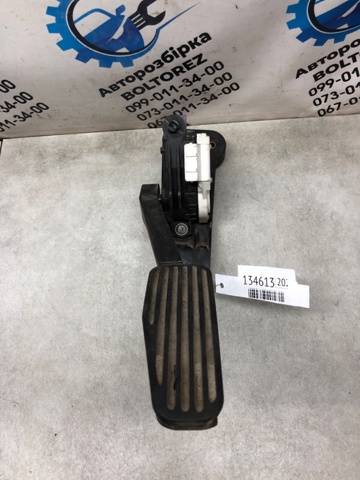 8634697 VOLVO Pedal de acelerador  disponible Alicante