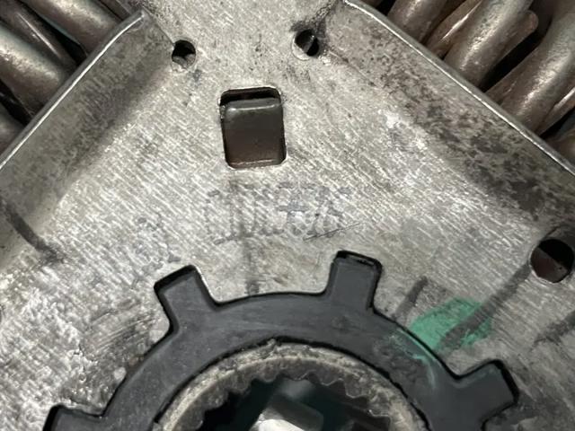 RENAULT 8200527569 Plato de presión del embrague  comprar en Ponferrada