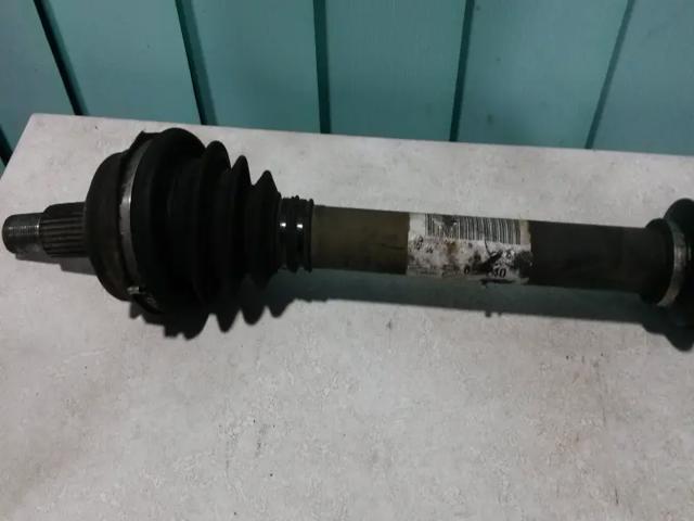 RENAULT 8201235167 Árbol de transmisión delantero derecho  disponible Valladolid