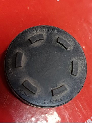 078103113E Tapa culata  en stock Sabadell