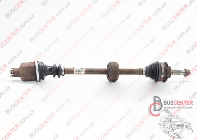 RENAULT 8200236096 Árbol de transmisión delantero derecho  disponible Valladolid