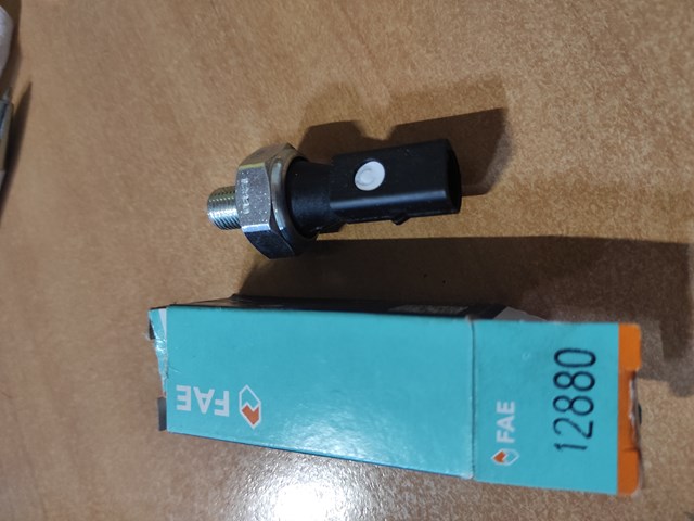 12880 Sensor de presión de aceite  en stock Sabadell
