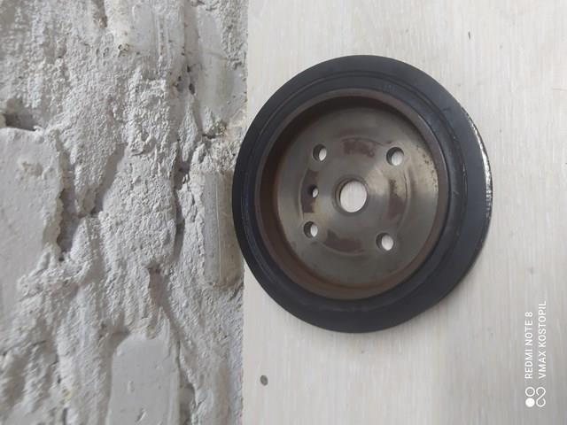 31258122 VOLVO Polea, cigüeñal  disponible Vigo