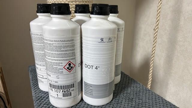 1610725580 Líquido de frenos  disponible Burgos