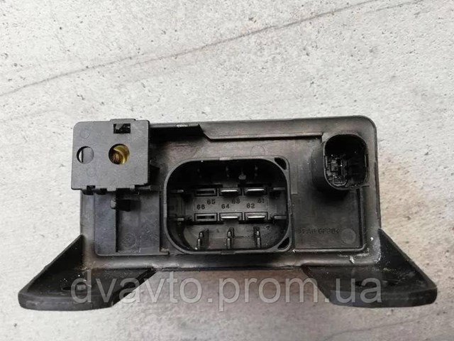 MERCEDES 0195456932 Relé de los calentadores  en stock Terrassa