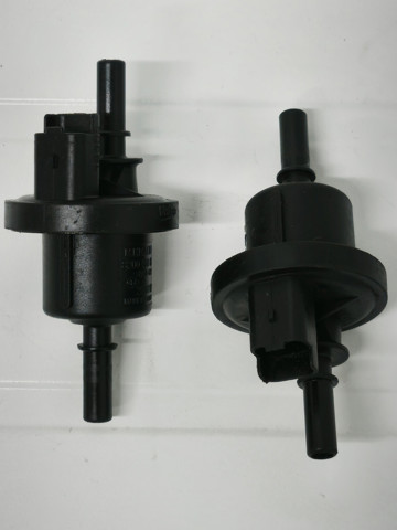 8200660852 RENAULT Valvula De Adsorcion De Vapor De Combustible  disponible Ourense