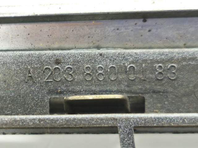 MERCEDES A2038800183 Parrilla  en stock Valencia