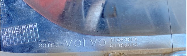 31383856 VOLVO Moldura de parachoques trasero izquierdo comprar Madrid
