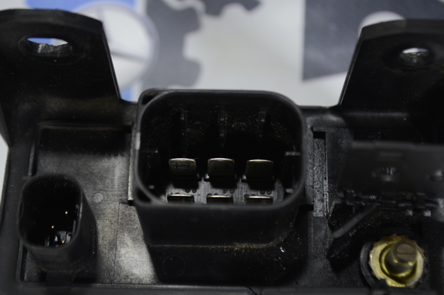 0005453616 MERCEDES Relé de bujía de precalentamiento  disponible Ourense