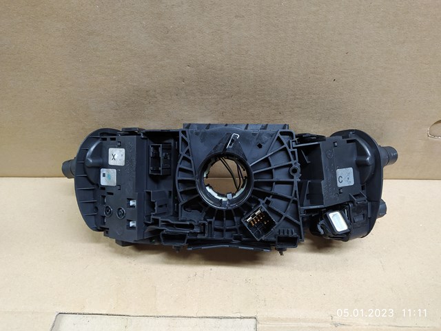 RENAULT 8200216462 Conmutador en la columna de dirección completo  disponible Valladolid