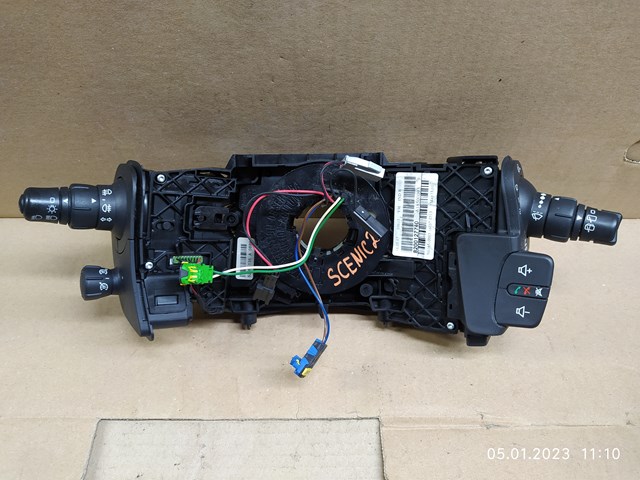8200216462 RENAULT Conmutador en la columna de dirección completo  disponible Ourense