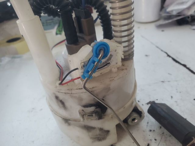 RENAULT 172029382R Módulo alimentación de combustible  comprar en Ponferrada