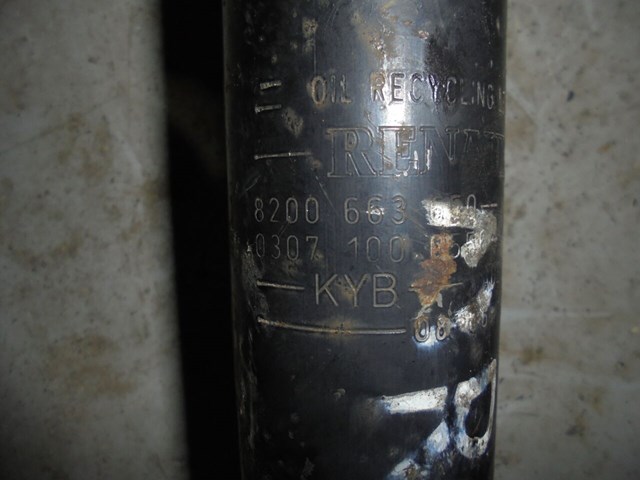 8200663650 Amortiguador delantero  en stock Sabadell