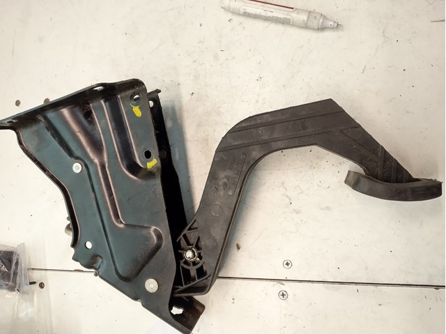A9062900501 Pedal embrague  disponible Málaga