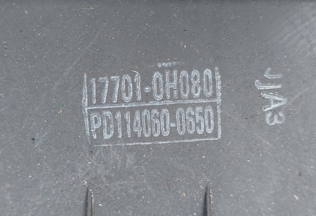 177010T080 TOYOTA Casco de filtro de aire, parte inferior  en stock Huelva