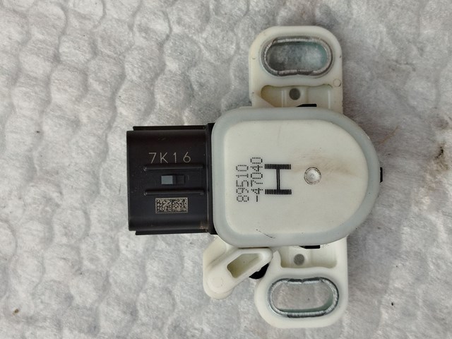 TOYOTA 8951047040 Pedal de freno  disponible Valladolid