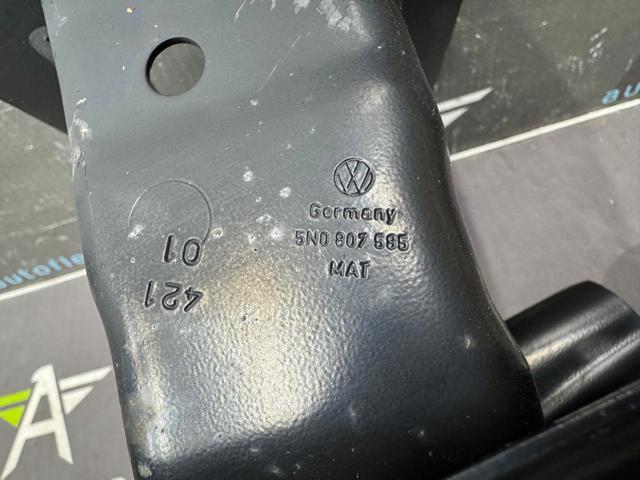 5N0807305 VAG Refuerzo parachoques trasero  en stock Huelva