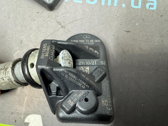 A0009052102 MERCEDES Sensor de presión de neumáticos comprar Alcalá