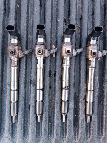 VAG 03L130277S Inyector de combustible  comprar en Ponferrada