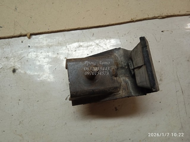 MAZDA B09239040A Soporte de motor trasero  comprar en Ponferrada