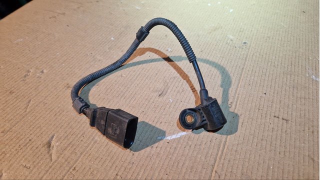 03L957147 Sensor de árbol de levas  en stock Castellón