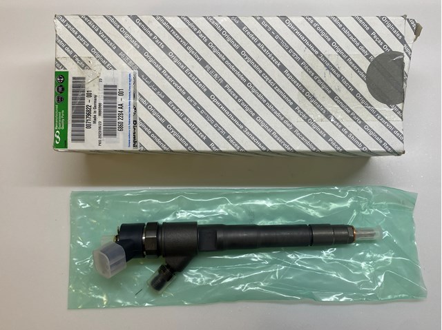 PEUGEOT 0445110418 Inyector  en stock Salamanca