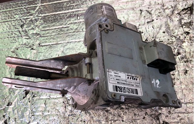 00051723100 Columna de dirección  comprar en Reus