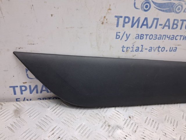 877322S000 HYUNDAI Revestimiento de la puerta trasera derecha  disponible Alicante