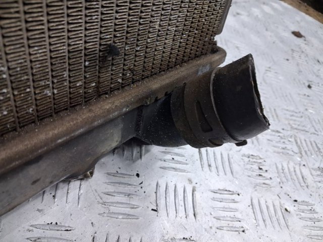 MR968289 Radiador refrigeración del motor  disponible Burgos