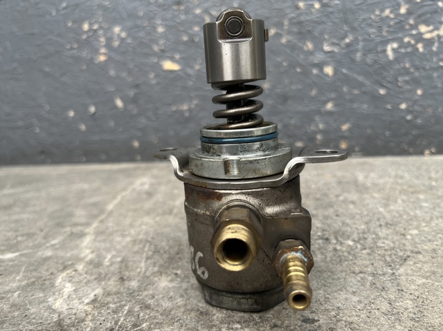 VAG 03C127026P Bomba inyectora comprar Pamplona