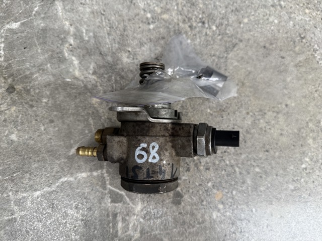 VAG 03C127026M Bomba inyectora comprar Barcelona