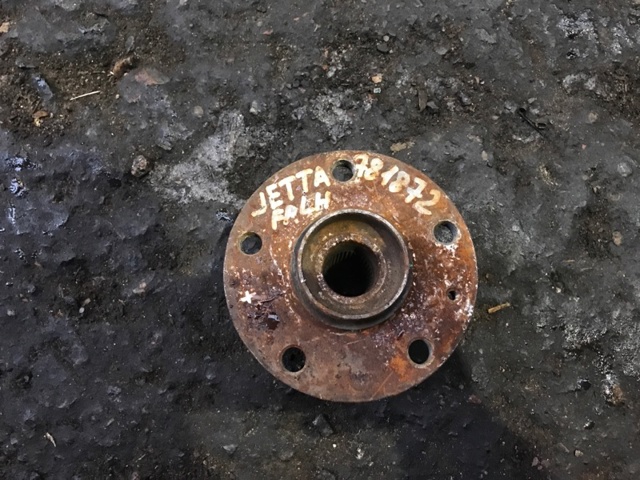 VAG 3C0498621 Cubo de rueda delantero  disponible España