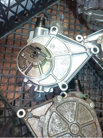 BMW 11667640279 Bomba de vacío  disponible Valladolid