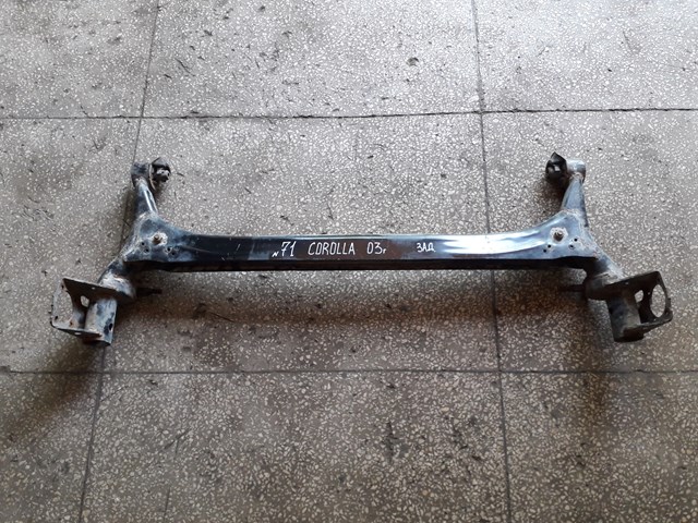 TOYOTA 4210132040 Subchasis trasero soporte motor  comprar en Ponferrada