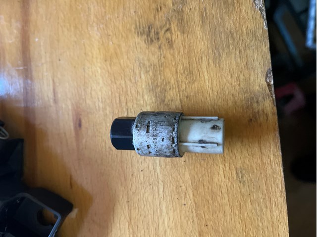 FORD 95BW19E561AA Sensor de presion de aire acondicionado  en stock Valencia